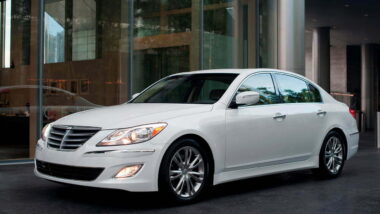 هیوندای جنسیس 2013